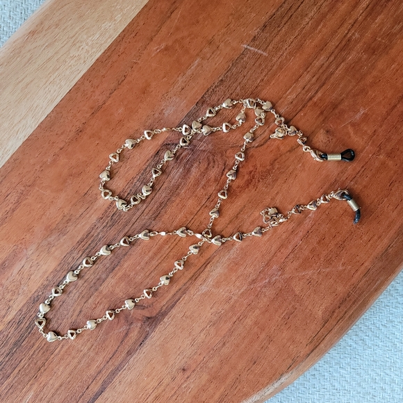 Accessories - Gold hearts glasses chain